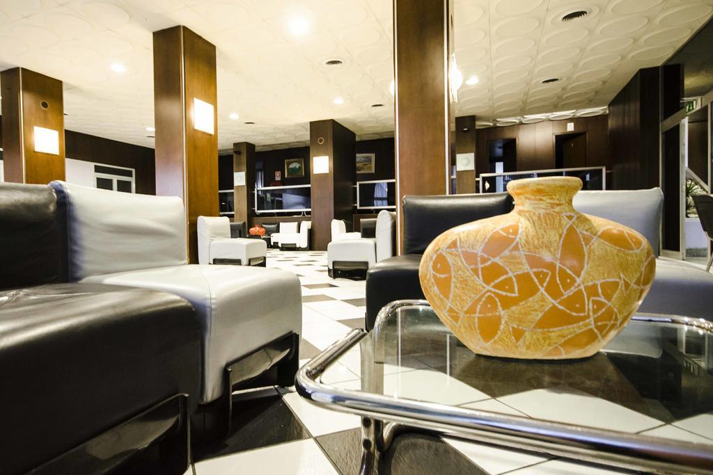 Grand Hotel Helios タルクイーニア エクステリア 写真