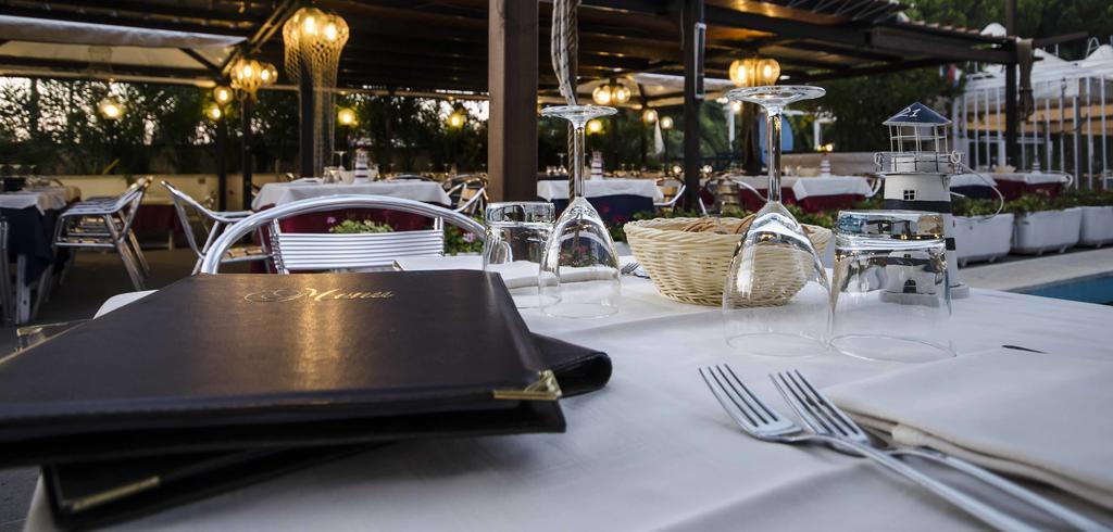 Grand Hotel Helios タルクイーニア エクステリア 写真