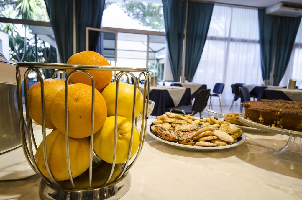 Grand Hotel Helios タルクイーニア エクステリア 写真
